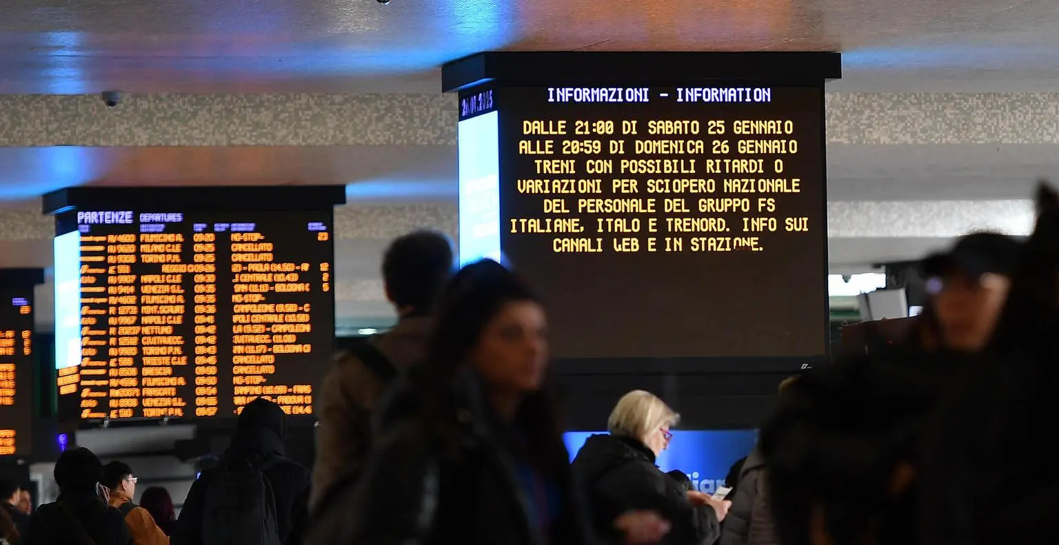 Le regole sugli scioperi dei treni. Si allargano le fasce di garanzia. Utenti tutelati anche nei festivi