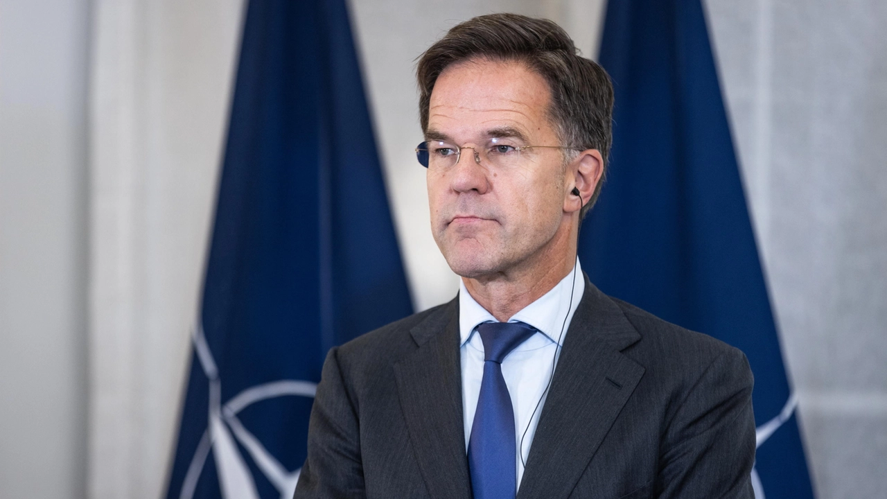 Il segretario generale dell'Onu Mark Rutte in Estonia (Afp)