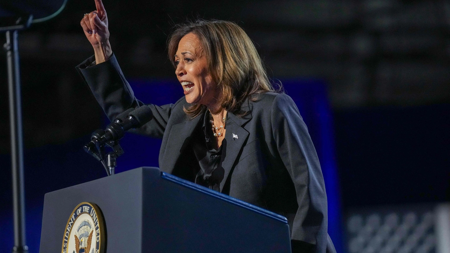 US-KAMALA-HARRIS-CAMPAIGNS-ACROSS-WISCONSIN-IN-FINAL-DAYS-OF-CAM