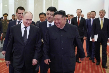Missili, atomiche e busti di Putin. Tutte le armi sfoderate da Kim Jong-un