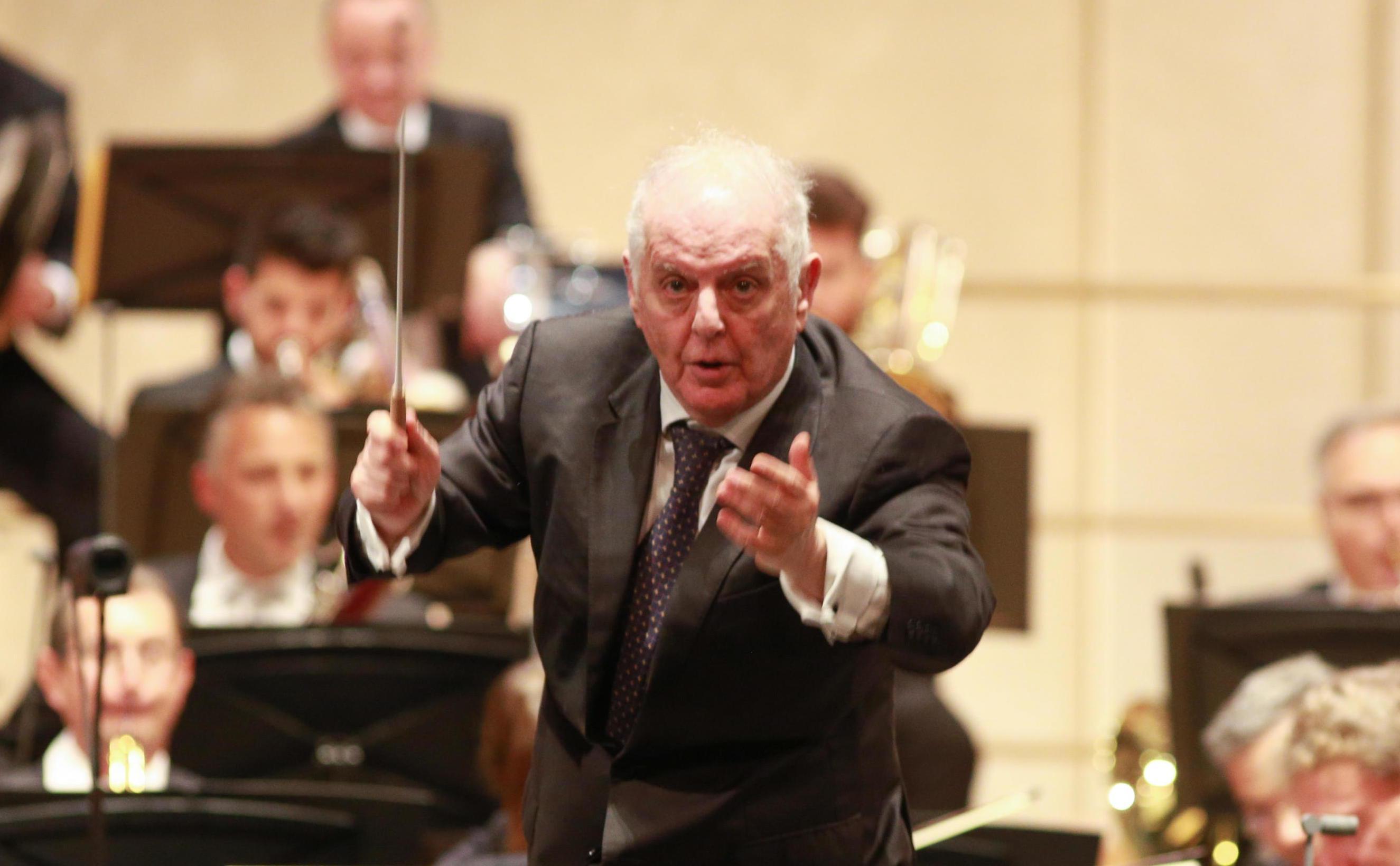 Barenboim, annuncio choc: “Ho il Parkinson, dirigerò finché potrò”