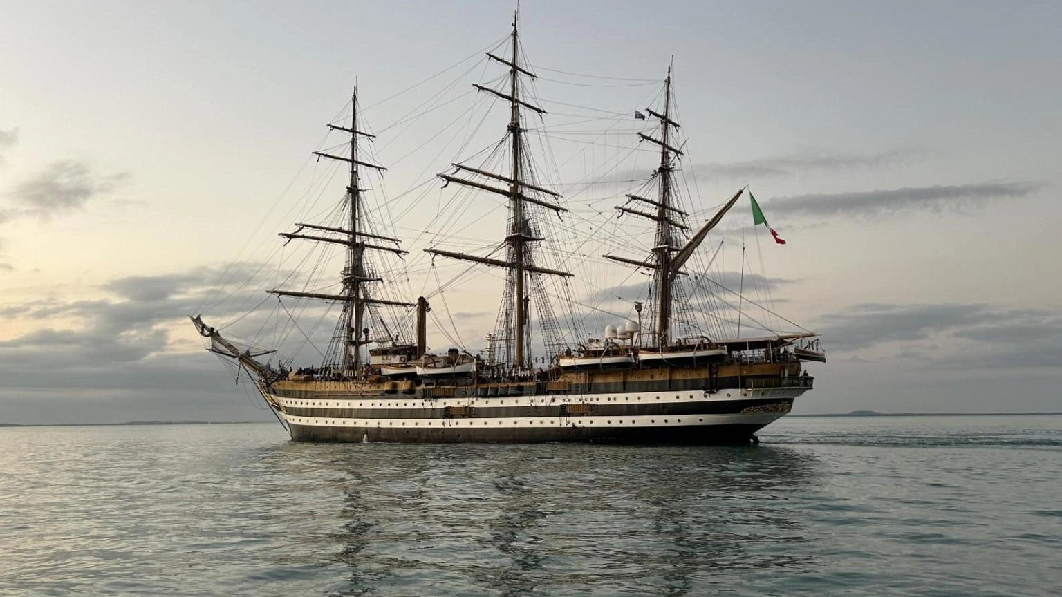 Amerigo Vespucci arriva a Darwin, 24/ma tappa del Tour mondiale