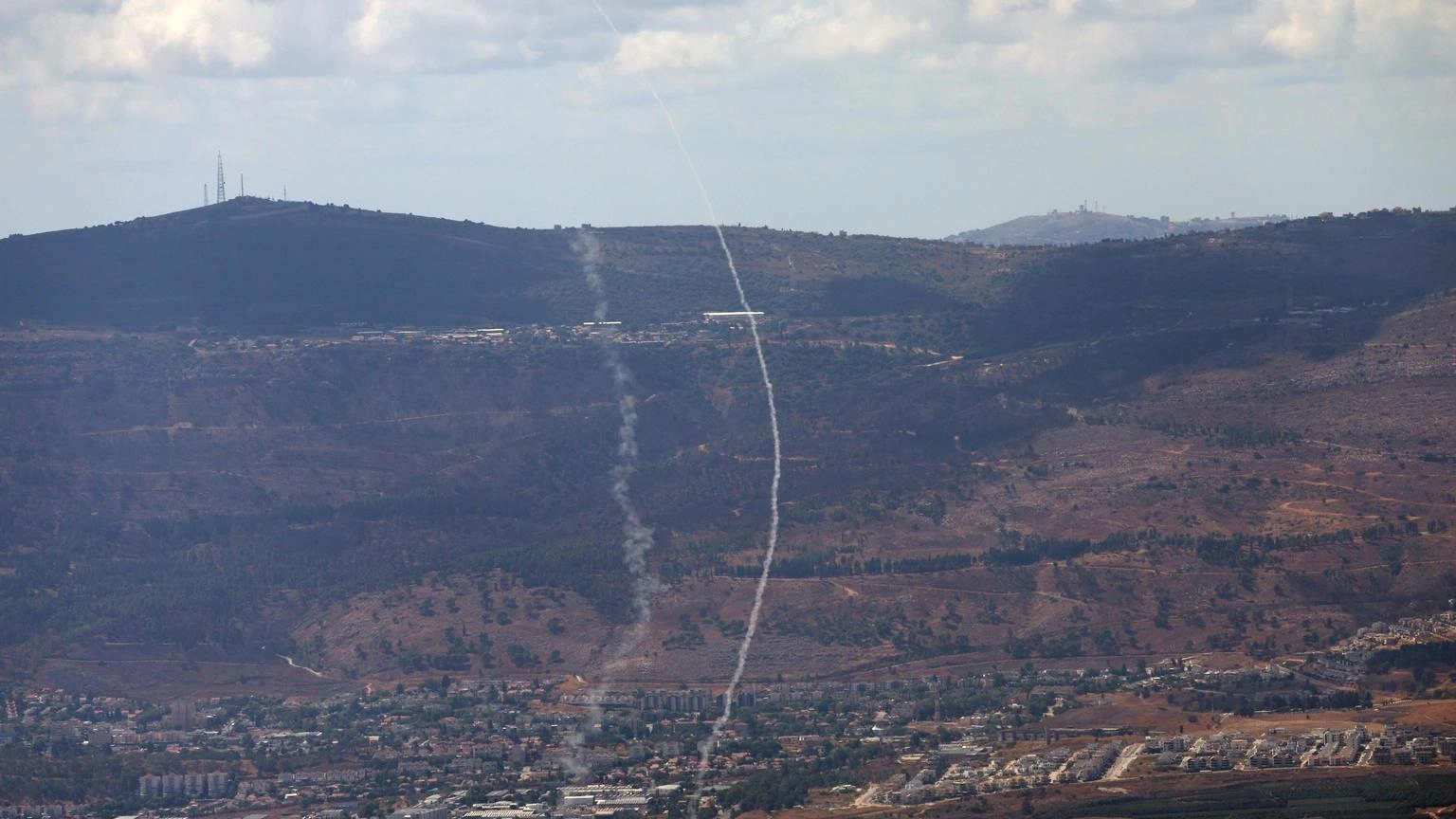 Idf, 'pronti a cambiare situazione al confine con Libano'