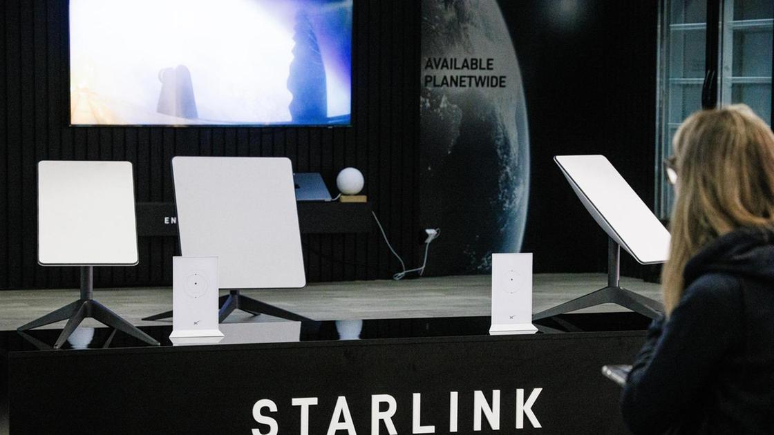 La Polonia valuta alternative a Starlink di Elon Musk per l