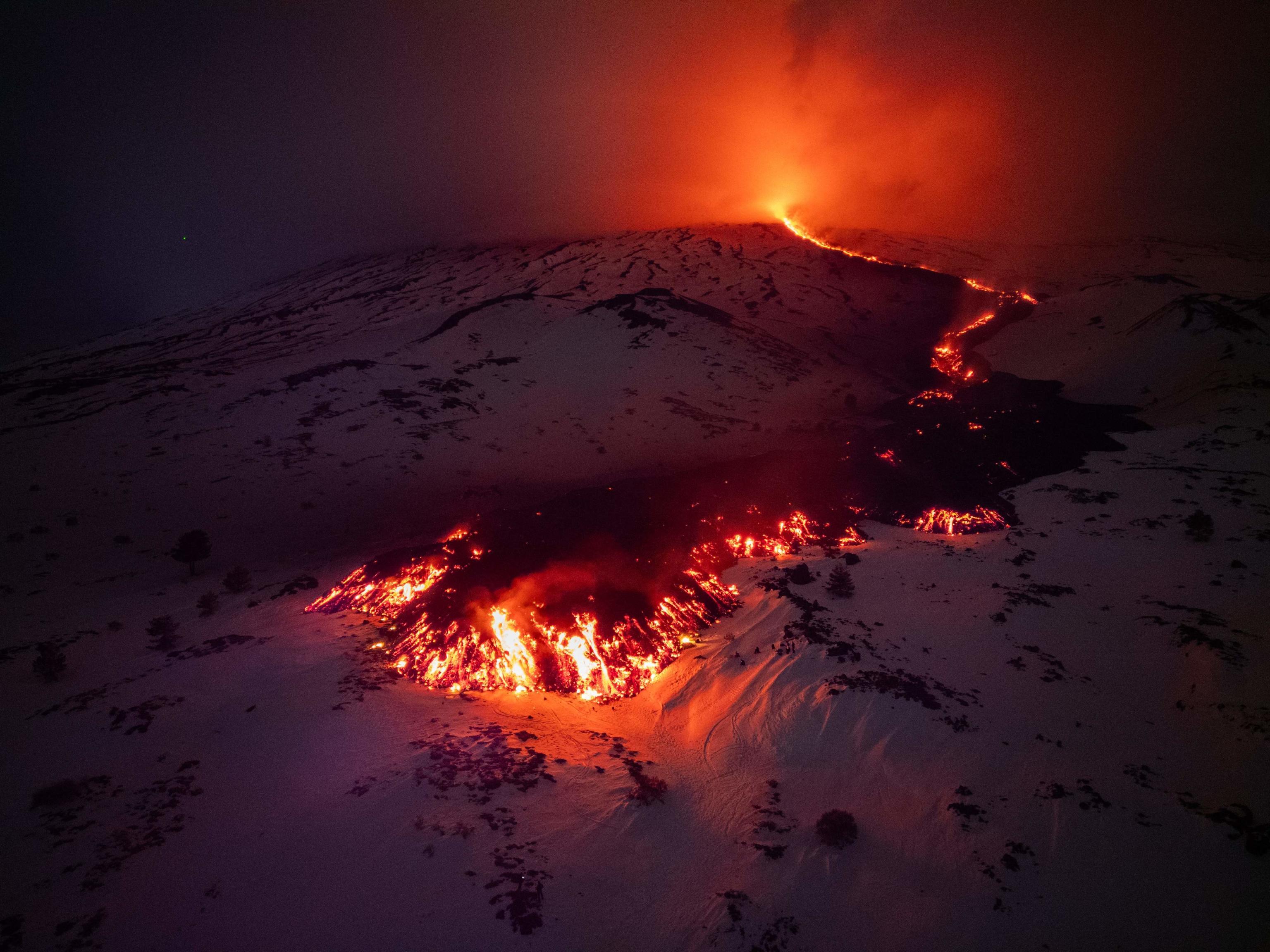 TOPSHOT-ITALY-VOLCANO-ETNA-ERUPTION