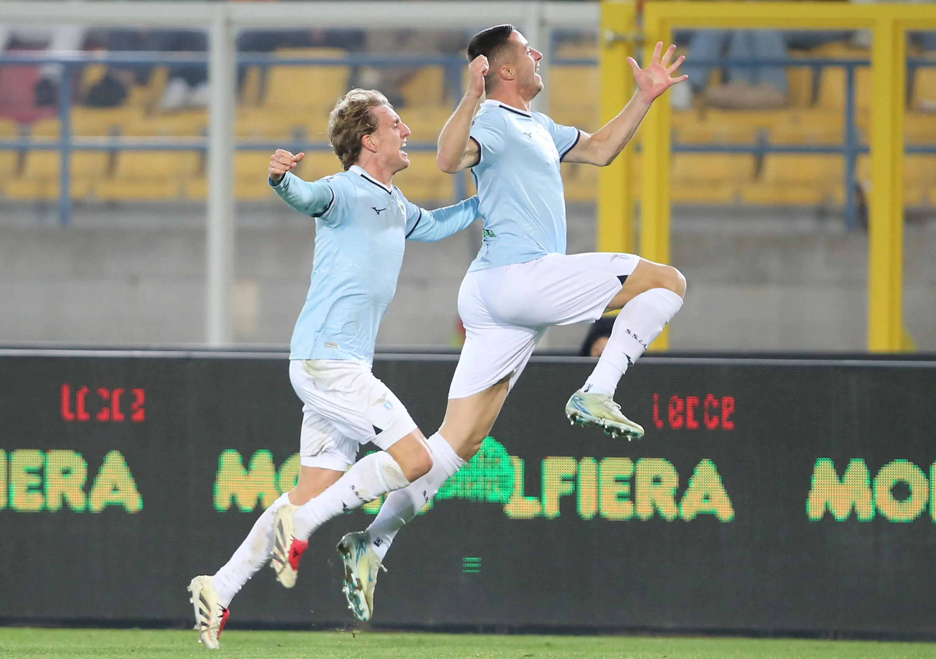 Lecce-Lazio 1-2: Taty e Marusic gol da tre punti, ma che fatica contro i salentini