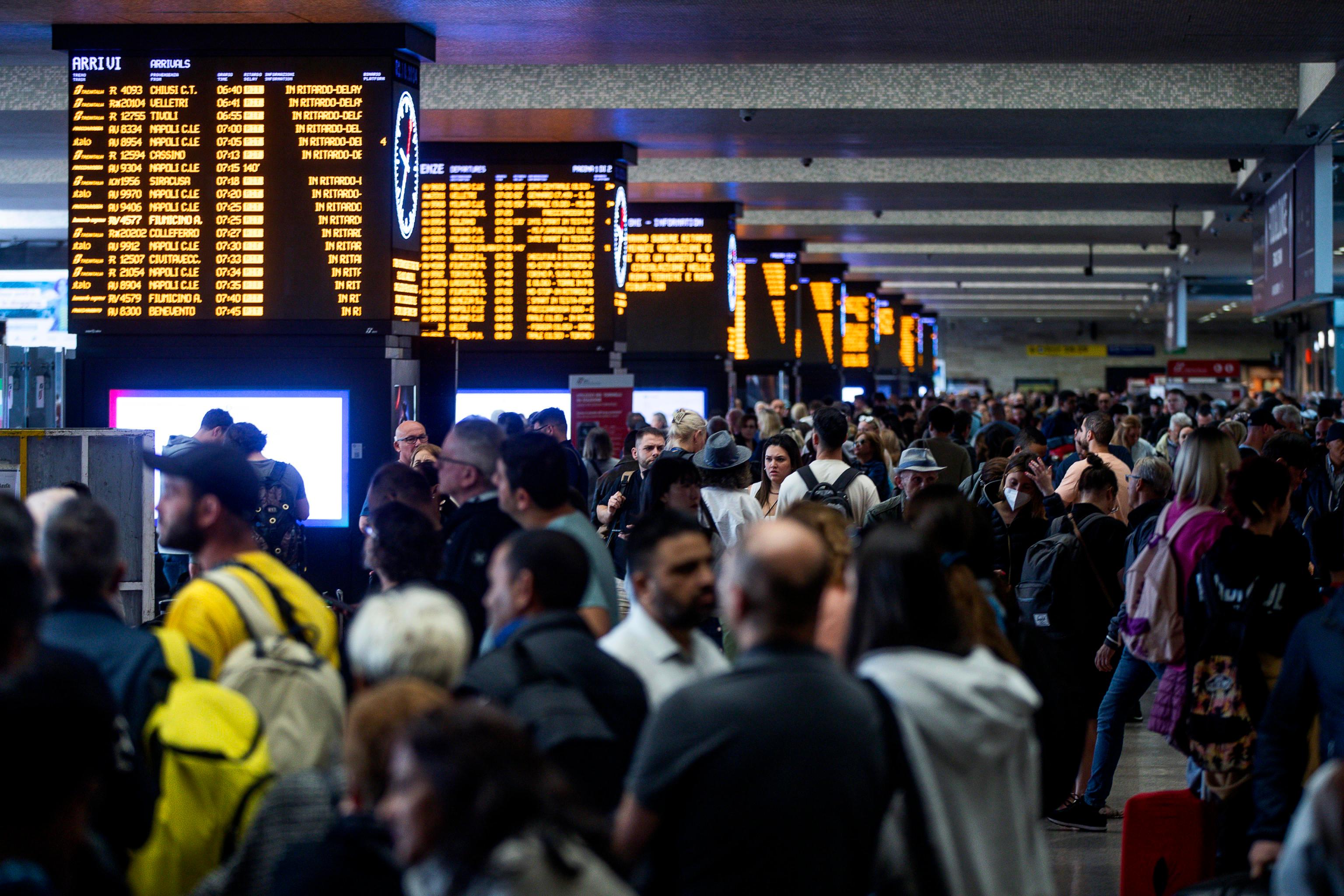 Treni bloccati