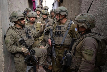 Israele sotto choc per il video sulle 5 soldatesse rapite da Hamas. Idf: “Morti tre soldati”. Sui social il cecchino che inquadra i 3 militari