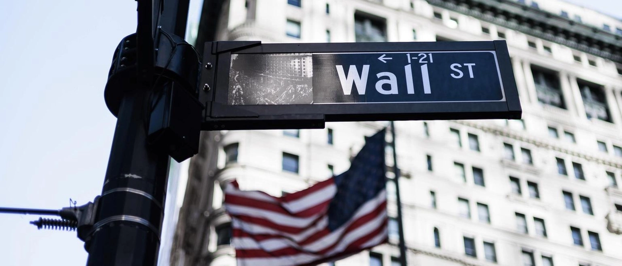 Wall Street chiude positiva, Dj +0,30%, Nasdaq +1,28%