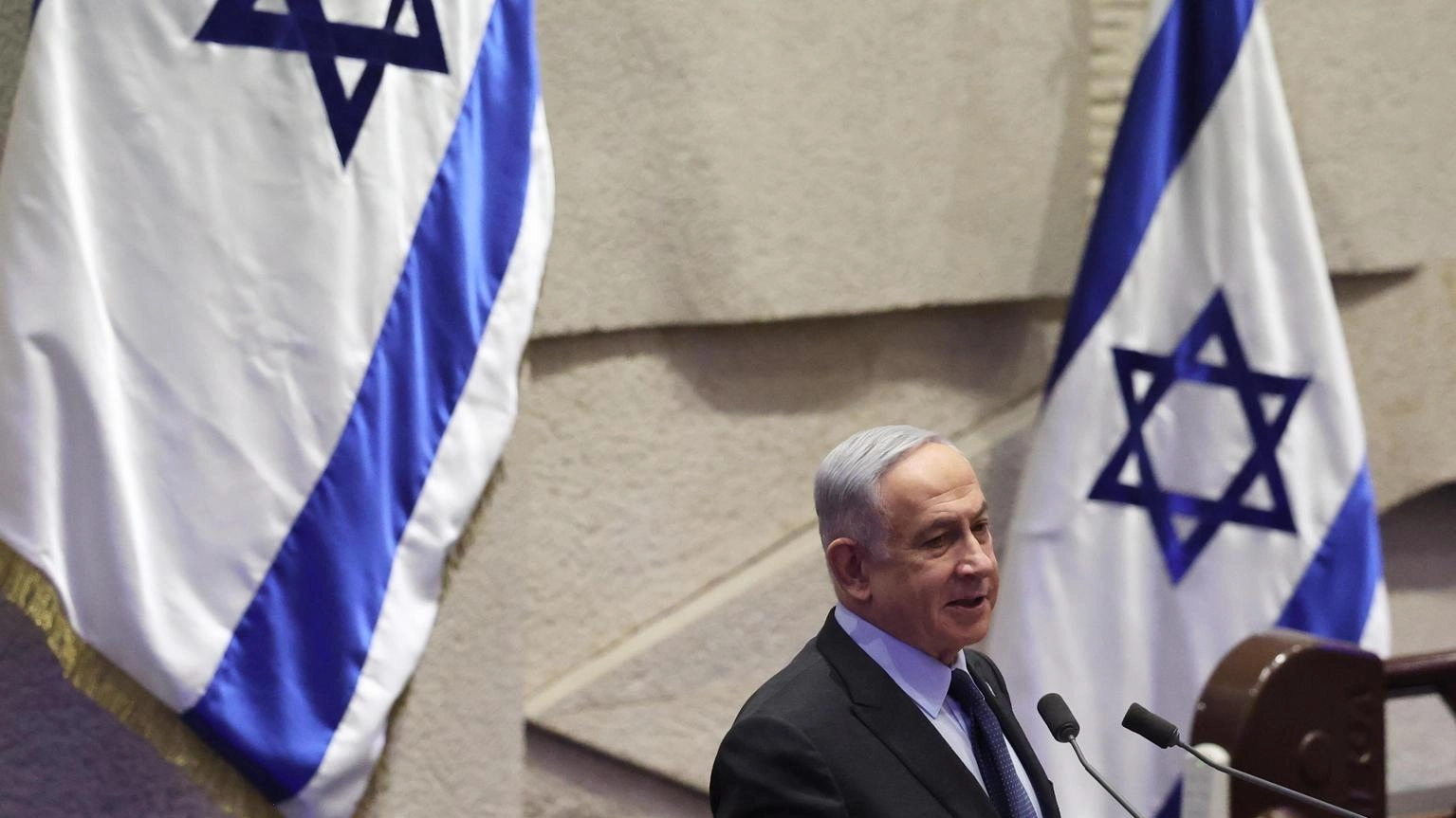 Netanyahu, 'capi di Mossad e Cia a Doha per trattare'