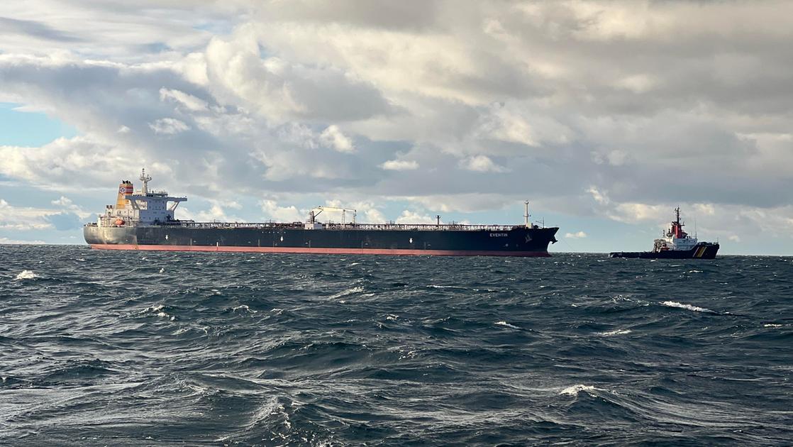 Mar Baltico, la Germania ispeziona la petroliera Eventin. Berlino la ritiene una nave della flotta ombra russa