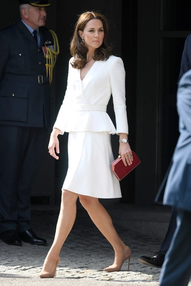 Kate Middleton, convalescenza lunga. Primo impegno certo solo tra tre mesi
