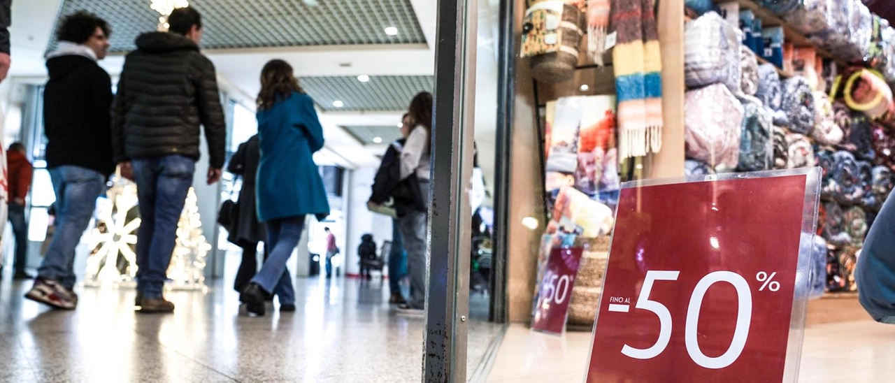 Saldi invernali al via in Valle D'Aosta: consumatori pronti a spendere