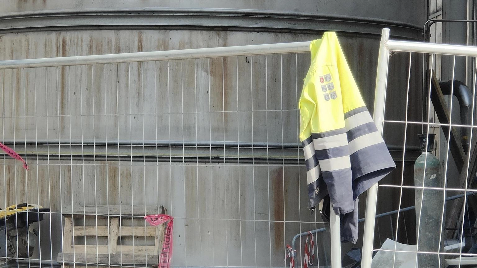 Cade in un cantiere, morto sul lavoro a Piacenza