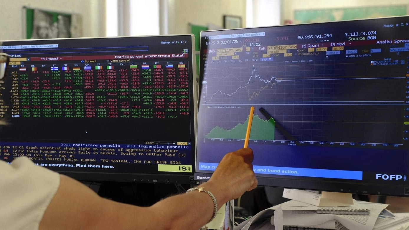 Lo spread tra Btp e Bund scende a 138 punti