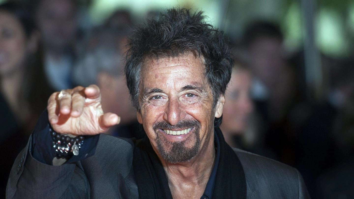 La star del cinema Al Pacino si racconta nella sua autobiografia: spese folli e vita spericolata