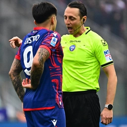 Parma-Bologna, l’arbitro Abisso sospeso per due turni