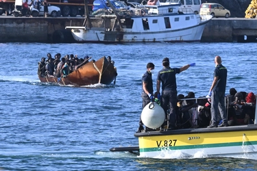 Lampedusa, mille migranti sbarcati in 24 ore