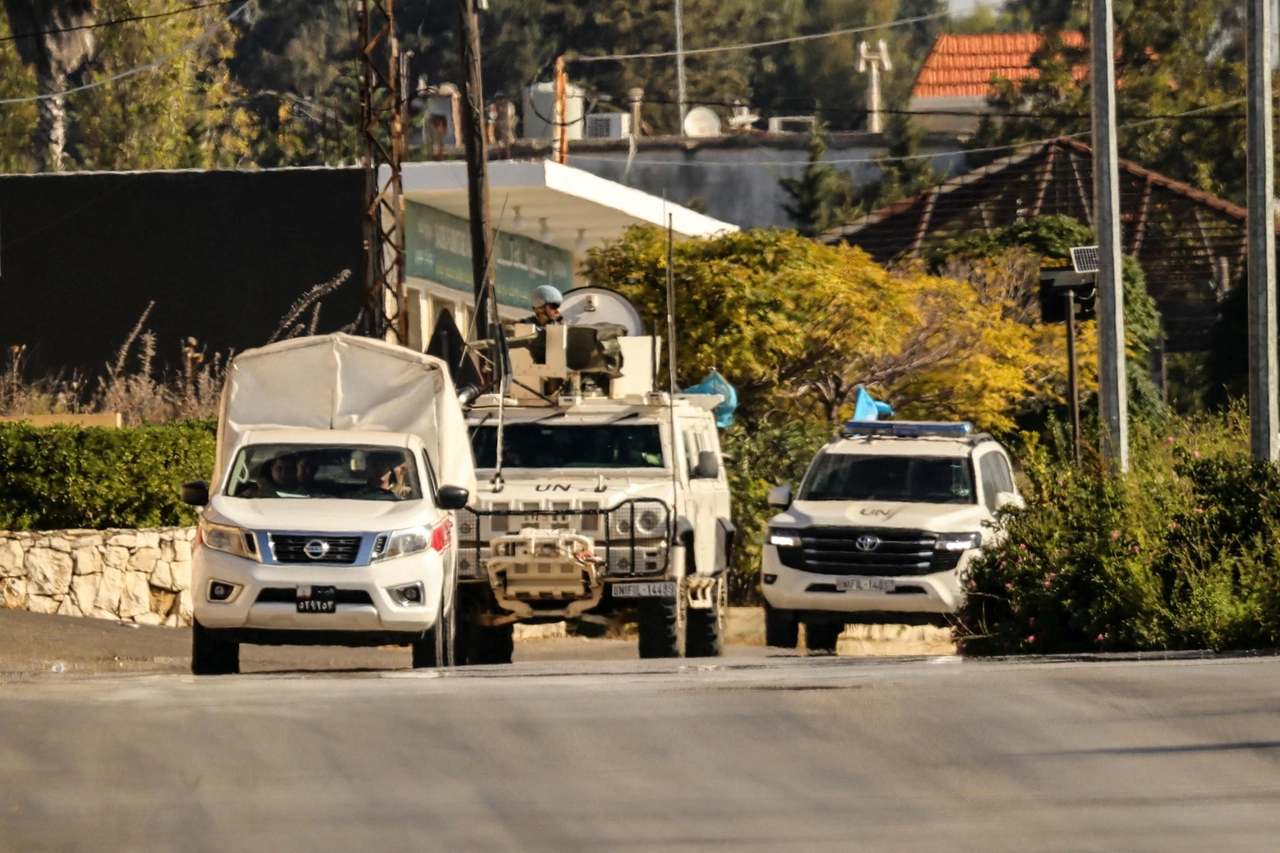 Alcuni mezzi della missione Unifil in Libano