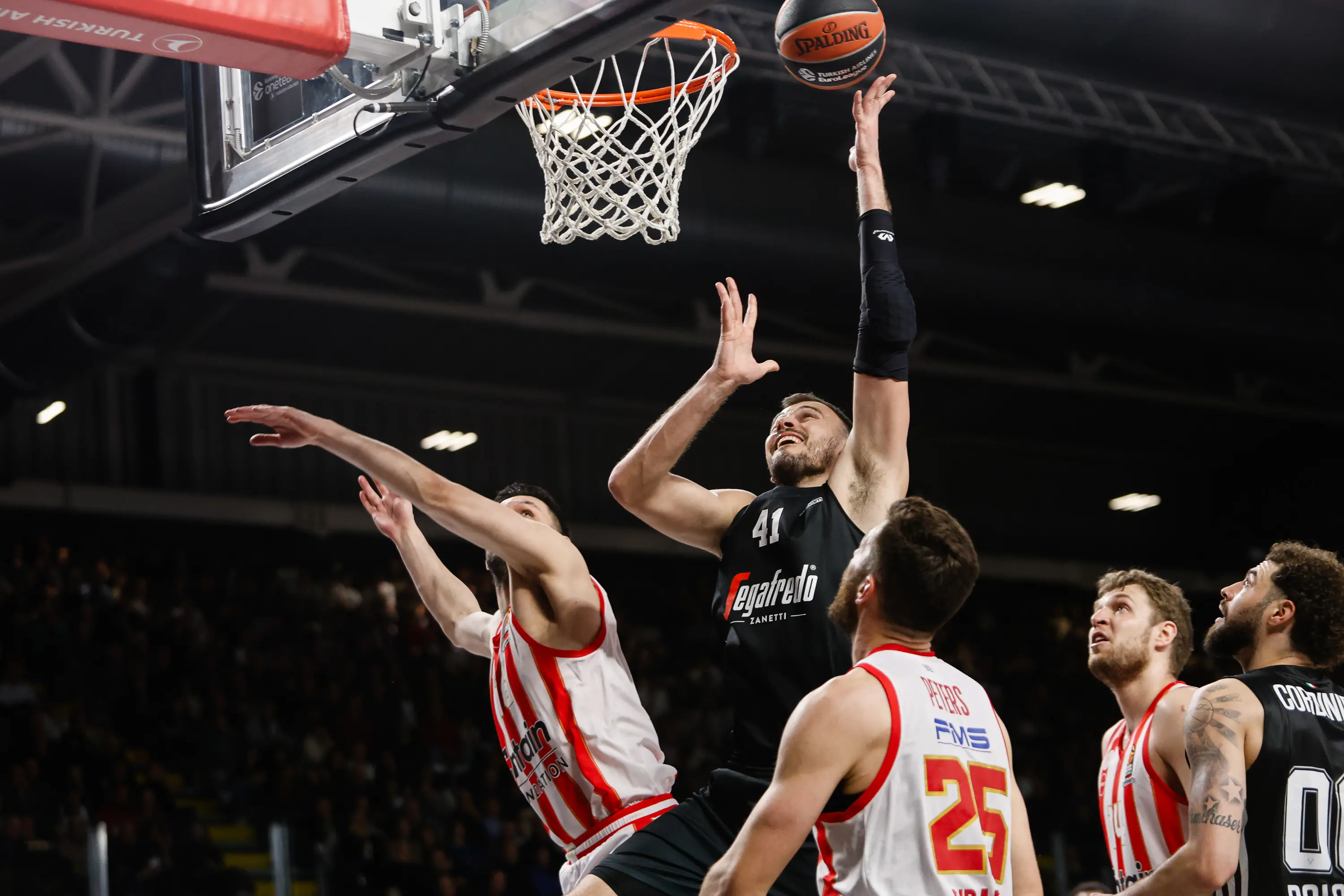 Virtus contro Milano Olimpia: arriva il derby d’Italia in una Segafredo Arena soldout