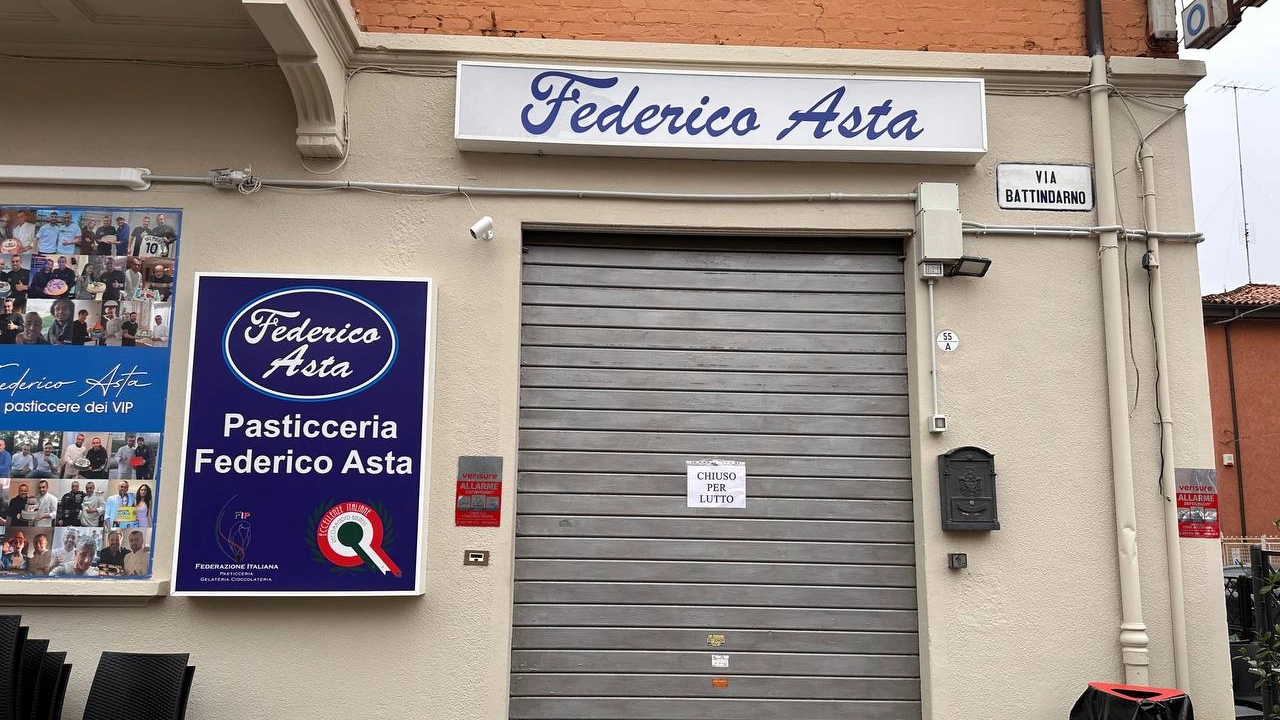 La pasticceria Federico Asta chiusa per lutto (Dire)