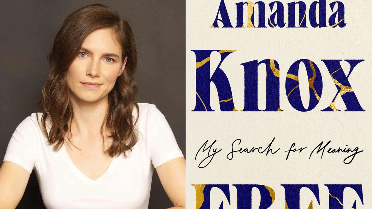 Amanda Knox, 37 anni, di fianco la copertina del libro in uscita a marzo