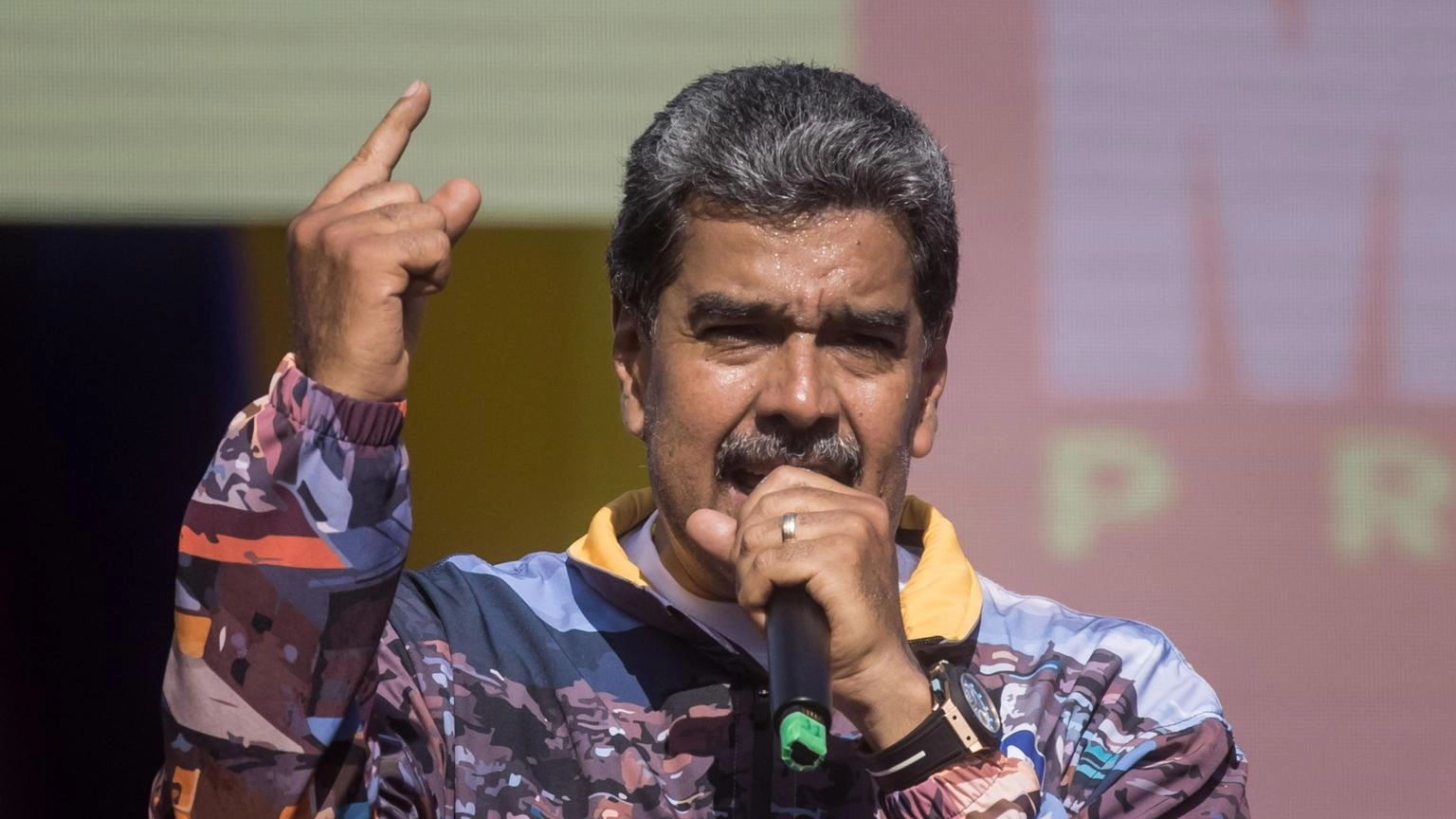 Il governo di Caracas chiude le frontiere per le elezioni