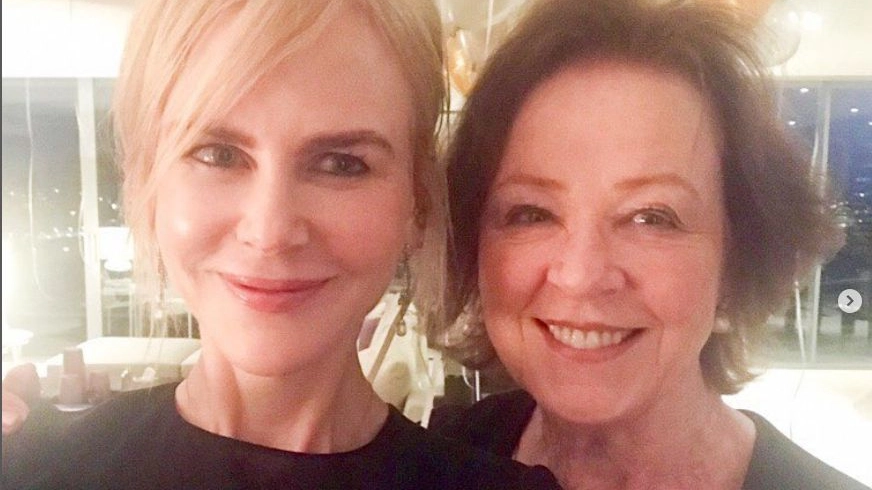 Nicole Kidman con la madre Janelle in una foto pubblicata su Instagram nel 2019