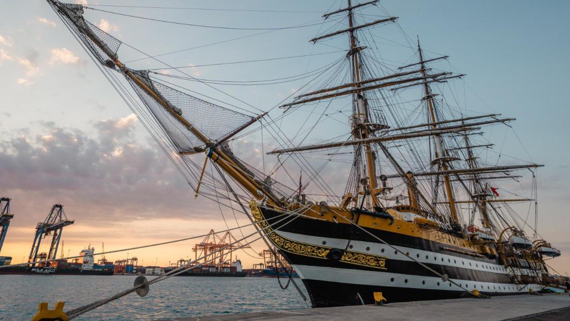 L’Amerigo Vespucci rientra a Trieste. Via a tre giorni di celebrazioni. In mare 1.333 imbarcazioni della 