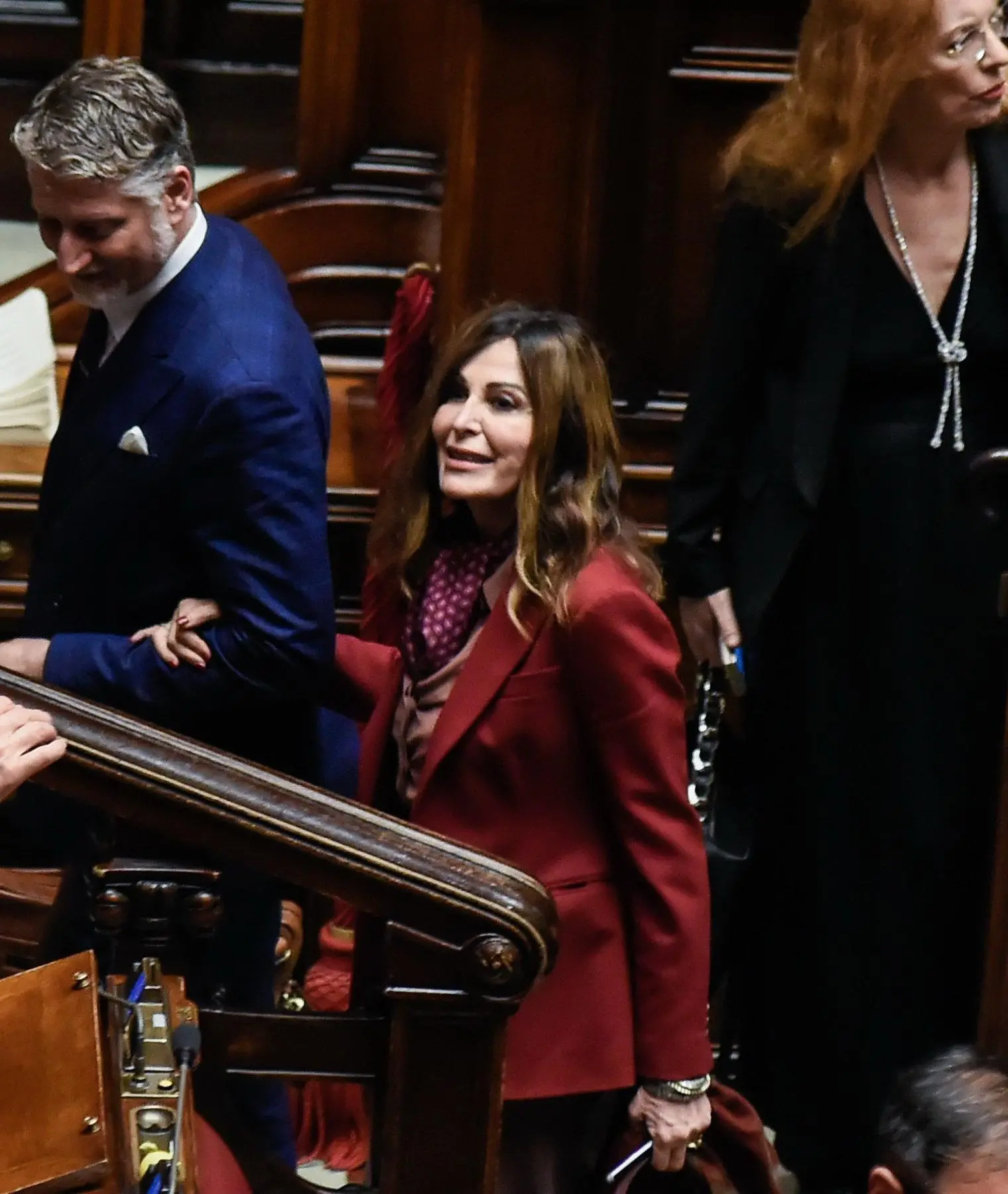 Pressing su Santanchè. FdI sull’ipotesi dimissioni. Ma la ministra si arrocca:: "Nulla di concordato"