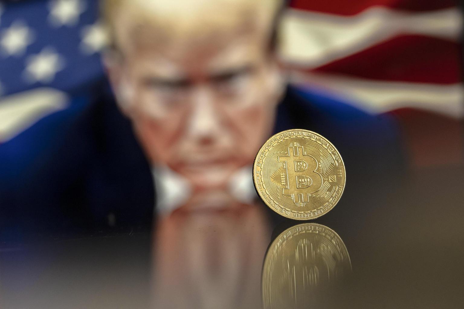 I dazi di Trump affossano il Bitcoin: calo del 18% a febbraio