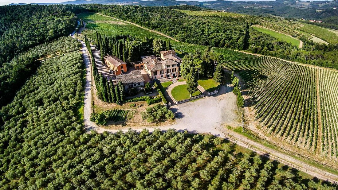 Greve in Chianti patria dei vini cult della rinomata cantina toscana