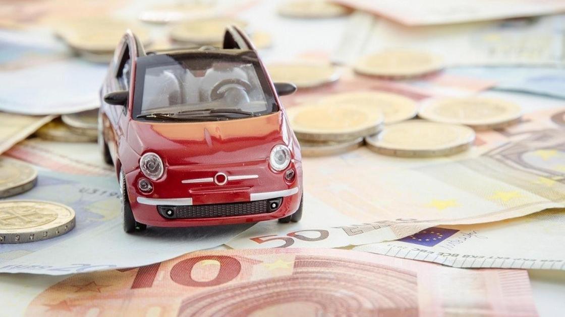 Truffe assicurazione auto: oltre 1,5 milioni di italiani colpiti, danni per 620 milioni