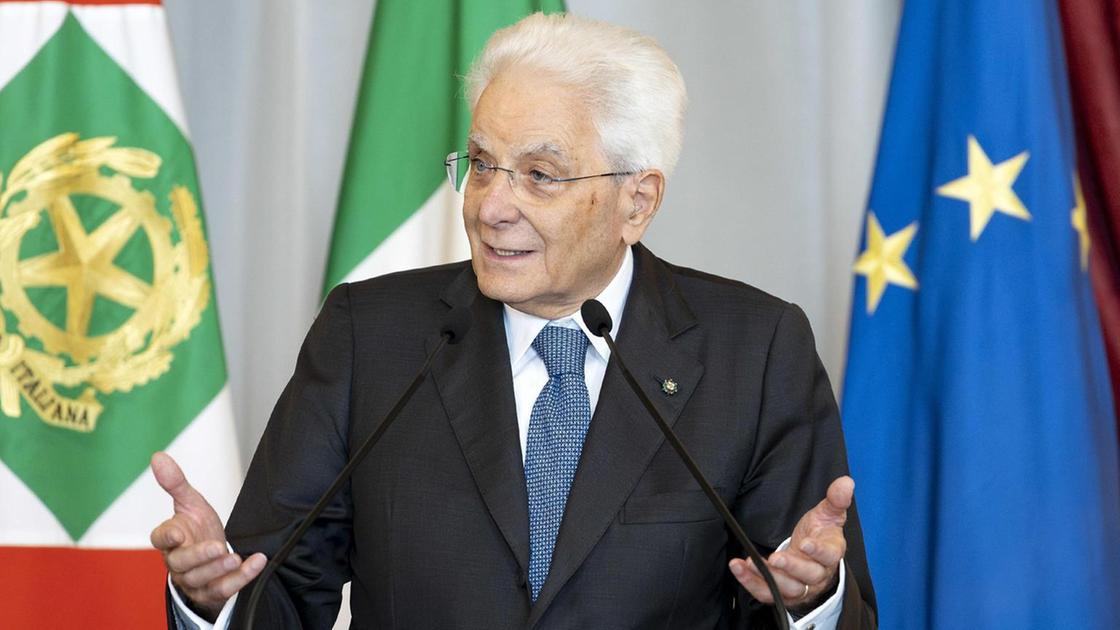 Mattarella, non si era e non si è stranieri a casa propria