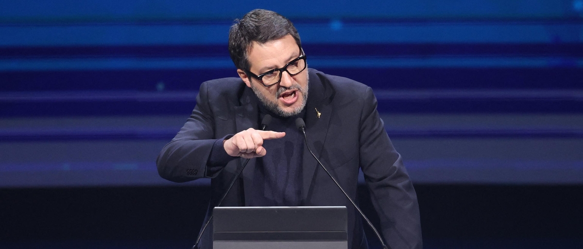 Salvini, l’intervento in spagnolo al raduno dei Patrioti a Madrid: “Amici del PP, scegliete fra Soros e Musk”