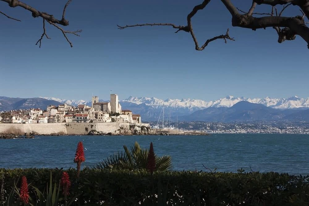 Veduta di Antibes ( Claude Piot )