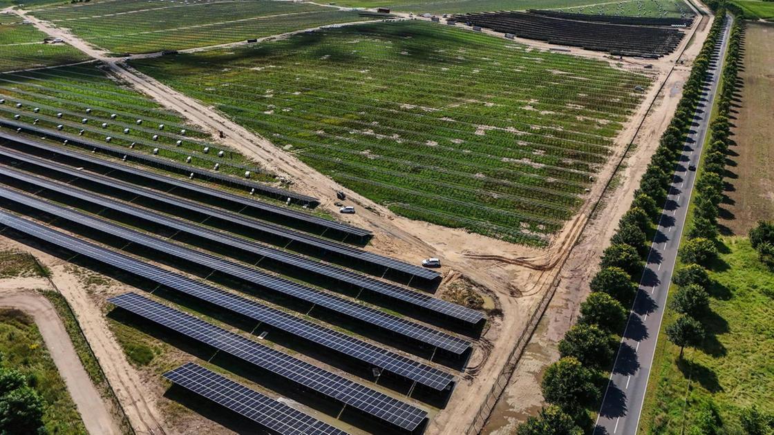 Consumi elettrici stabili a novembre in Italia: Terna segnala crescita del fotovoltaico del 30,6%