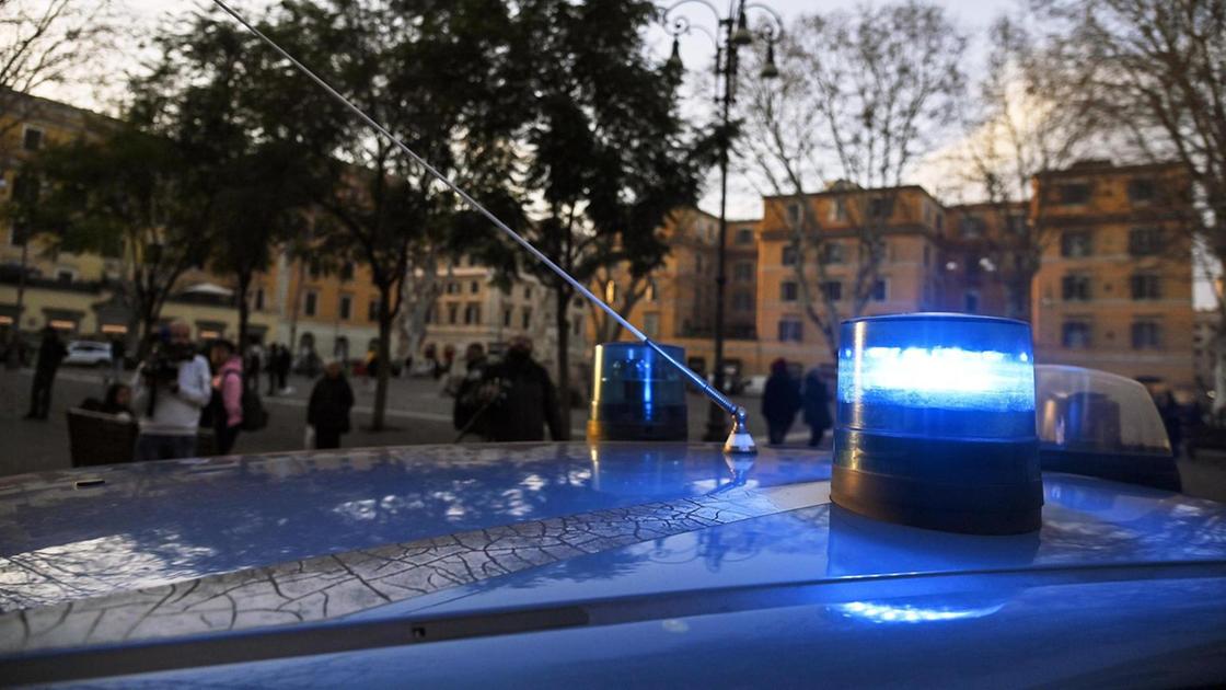 15enne accoltellato a Monteverde: reagisce a una rapina