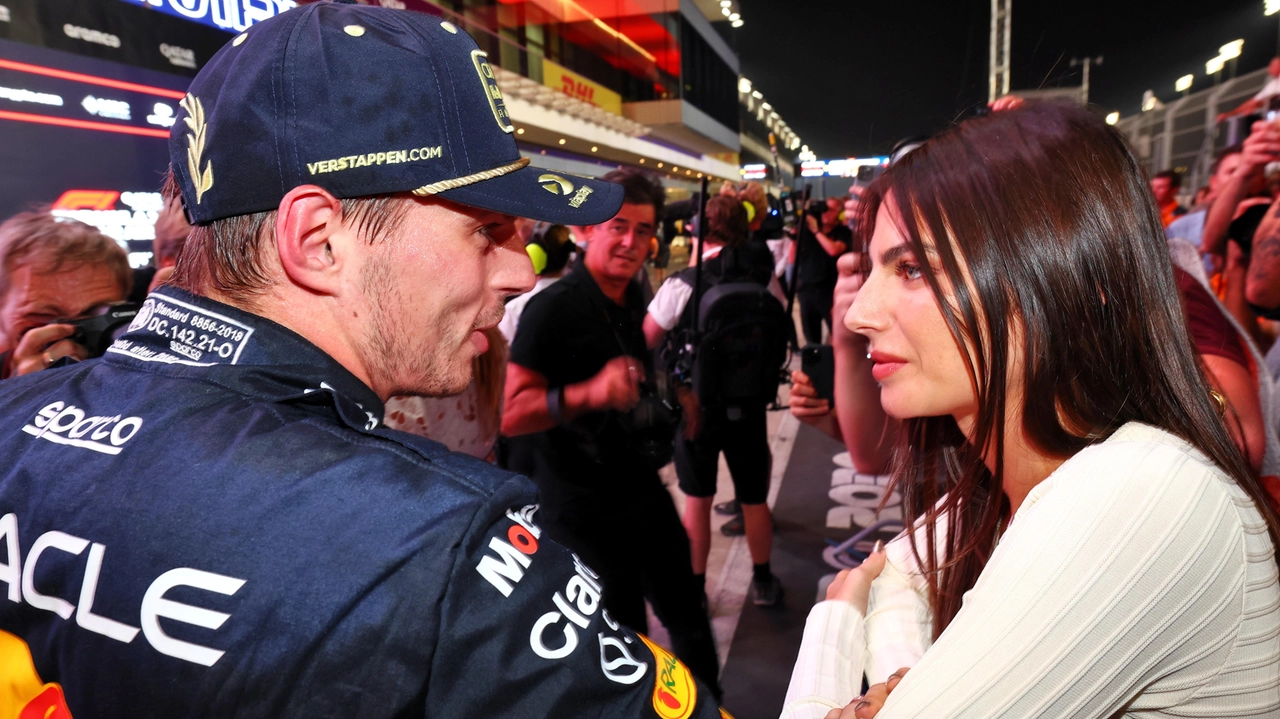 Max Verstappen, campione del mondo della F1, con la compagna Kelly Piquet