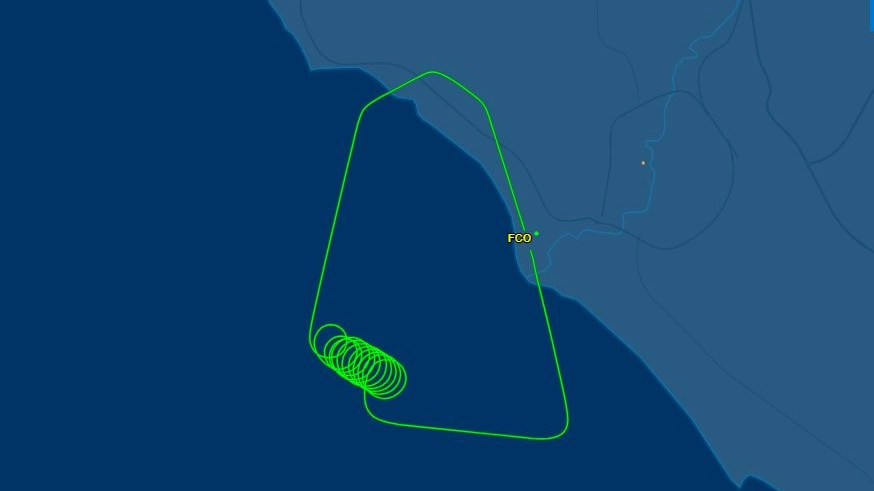 Il tracciato di volo del Boeing dopo il decollo da Fiumicino (flightaware.com)