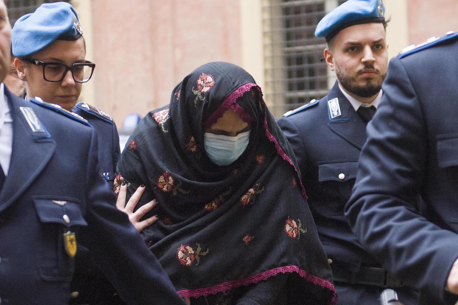 Processo Saman: la madre racconta l'ultima volta che ha visto la figlia