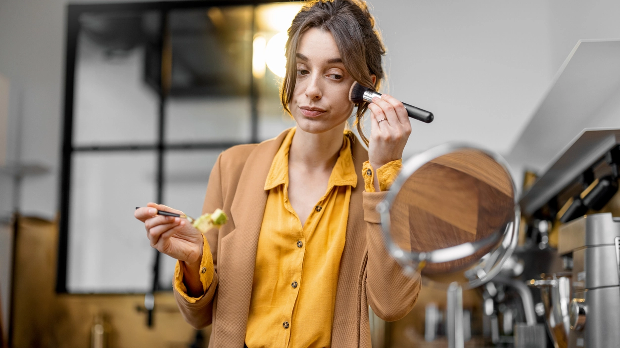 Trucco in 5 minuti - Crediti iStock Photo