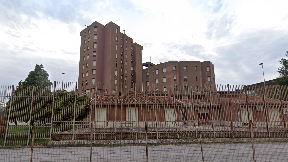 Il carcere di Benevento (foto da Google Street View)