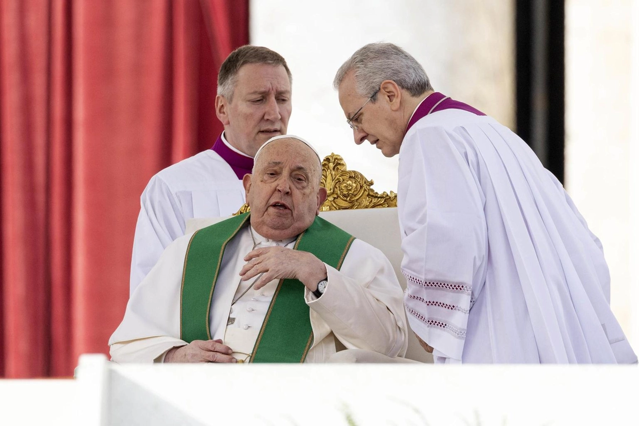 Il Papa, 'ho difficoltà nel respiro', e interrompe l'omelia