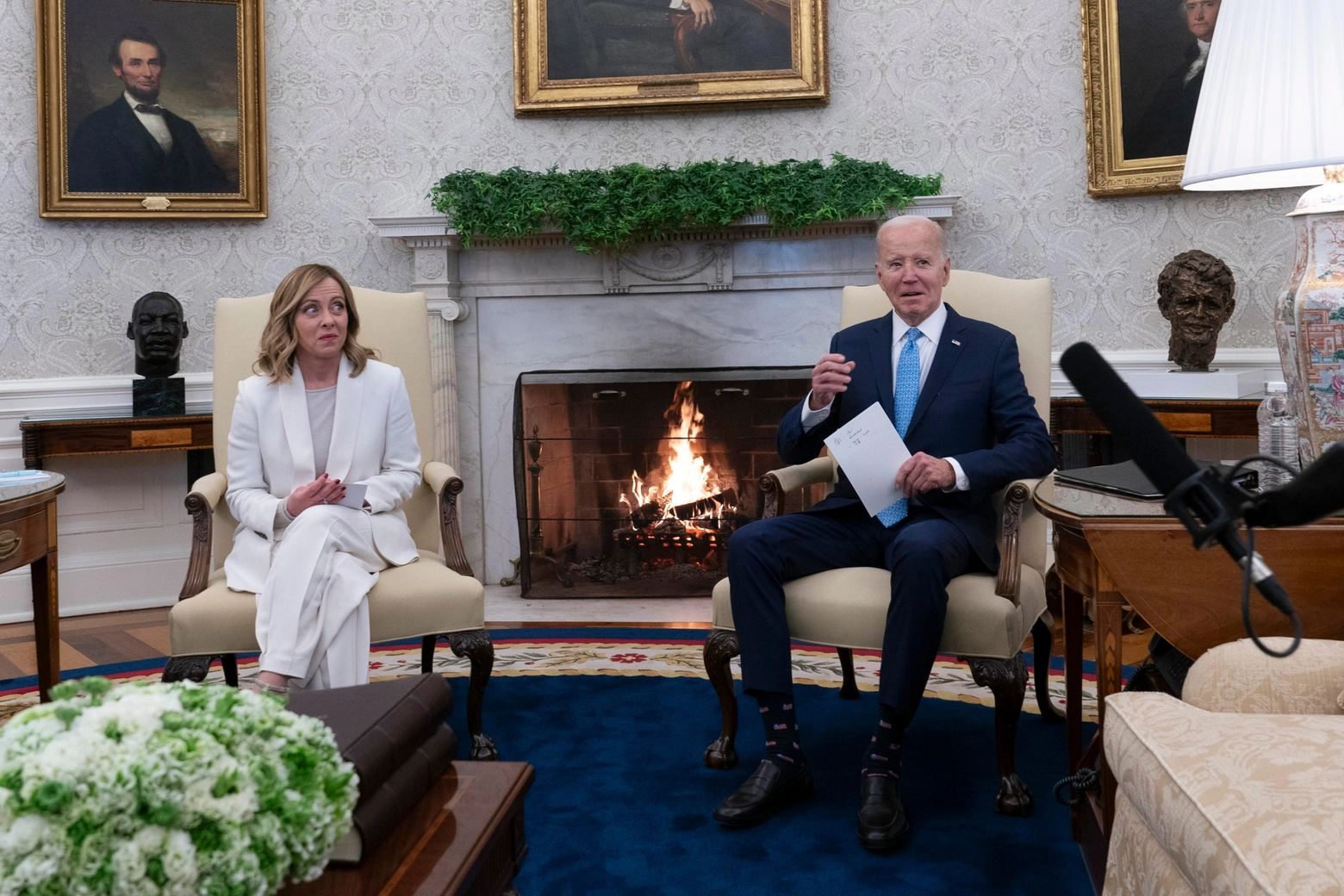 Giorgia Meloni e Joe Biden si sono incontrati alla Casa Bianca