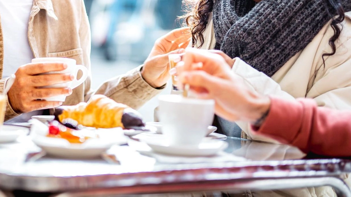 Il detersivo era nell’acqua che la cliente ha consumato dopo il latte macchiato