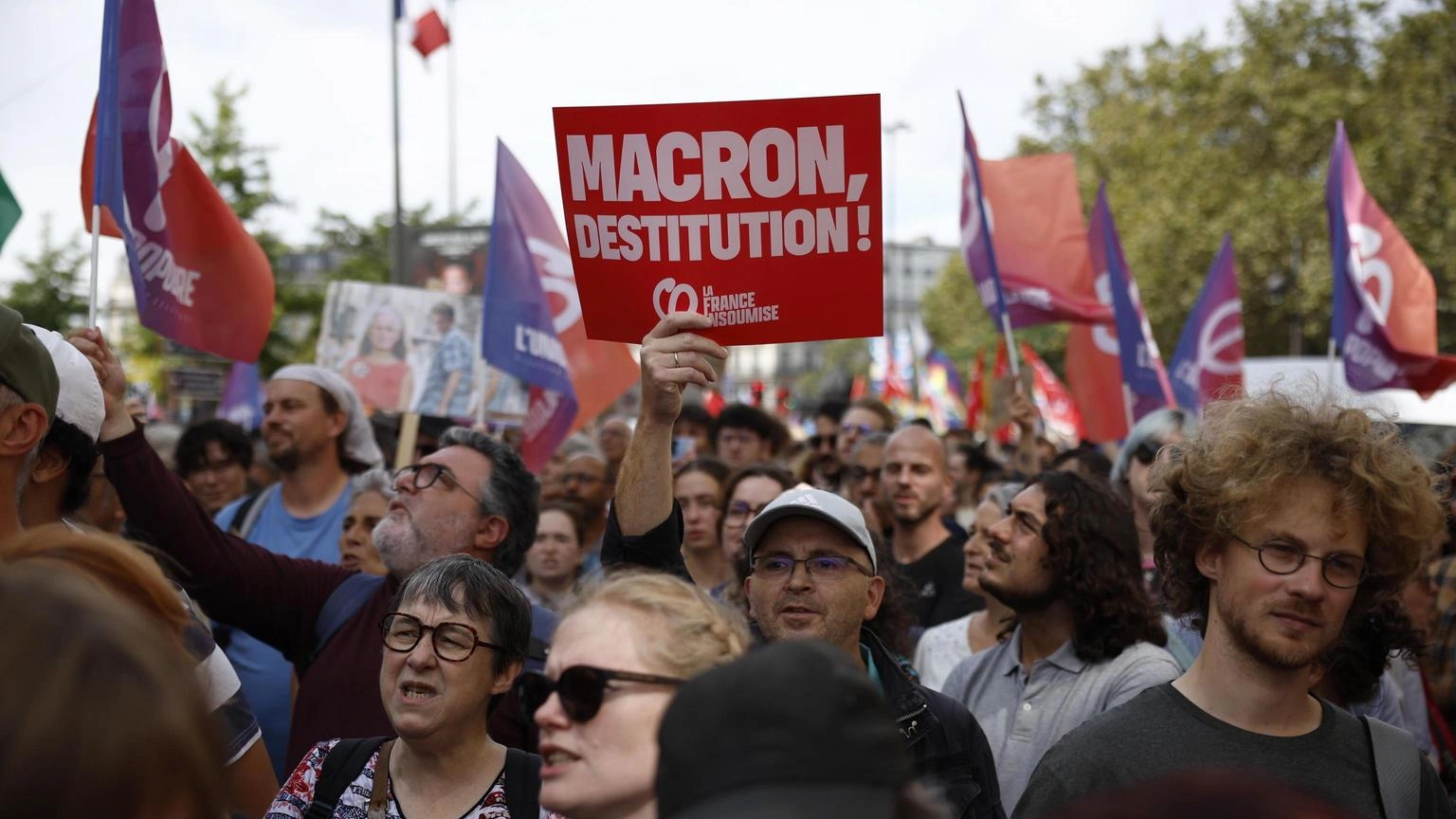 Cortei in Francia, per France Insoumise 160.000 a Parigi