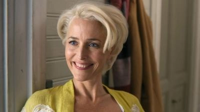 Gillian Anderson in "Sex Education" (Netflix, 2019-2023)