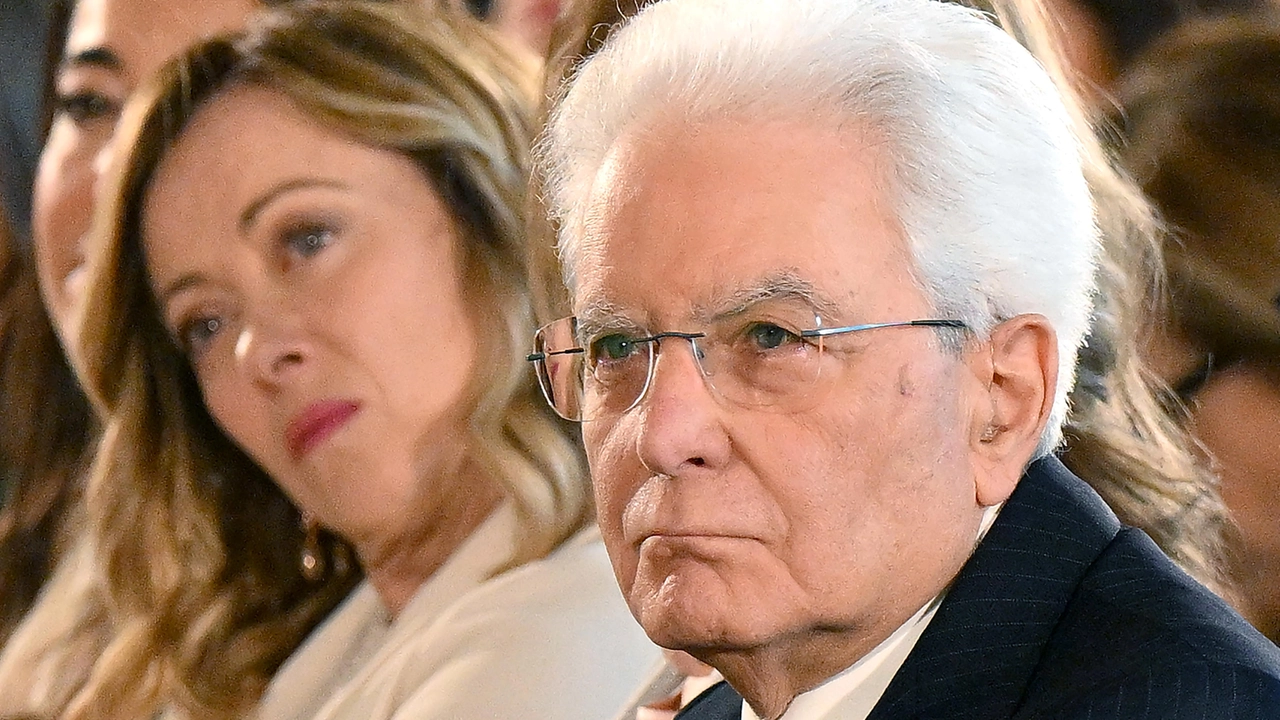 >>>ANSA/ MATTARELLA, TROPPI PREGIUDIZI SULLE DONNE