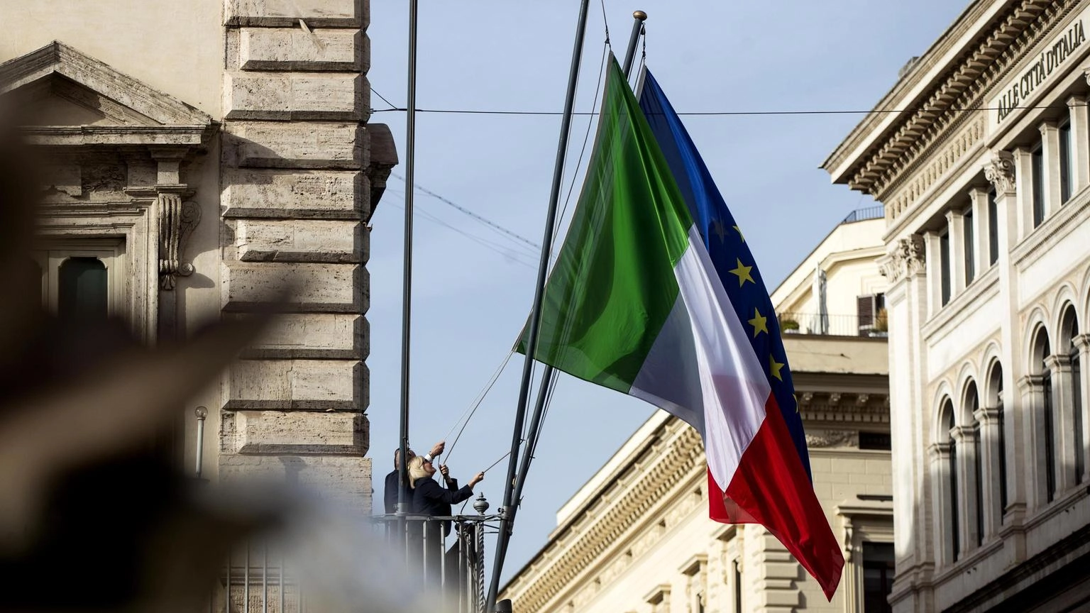 Bozza dl omnibus, 25 articoli, da proroghe fisco a Scampia